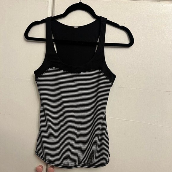 Lululemon Run: First Base Tank - Picture 4 of 6